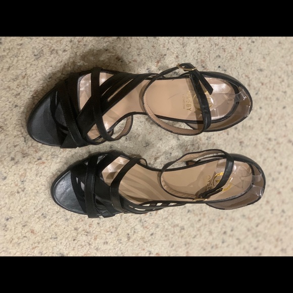 Black Leather Heels Size 7 (available in Blue and Tan) - Picture 6 of 12